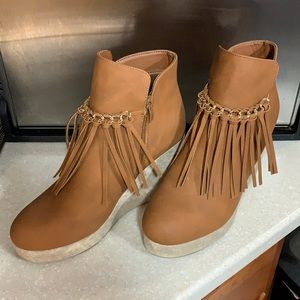 Brown tassel wedges